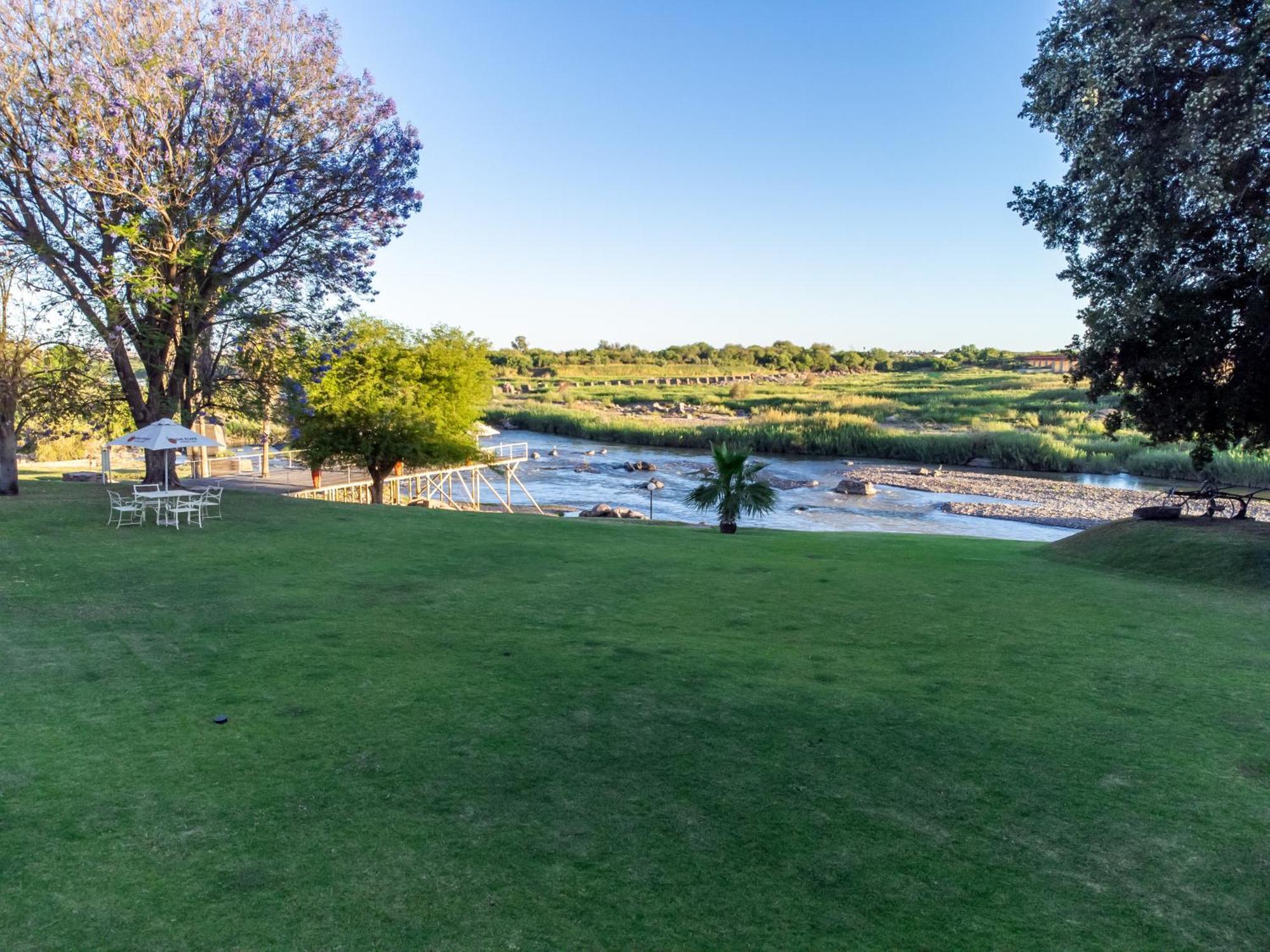 Sun River Kalahari Lodge Upington Bagian luar foto
